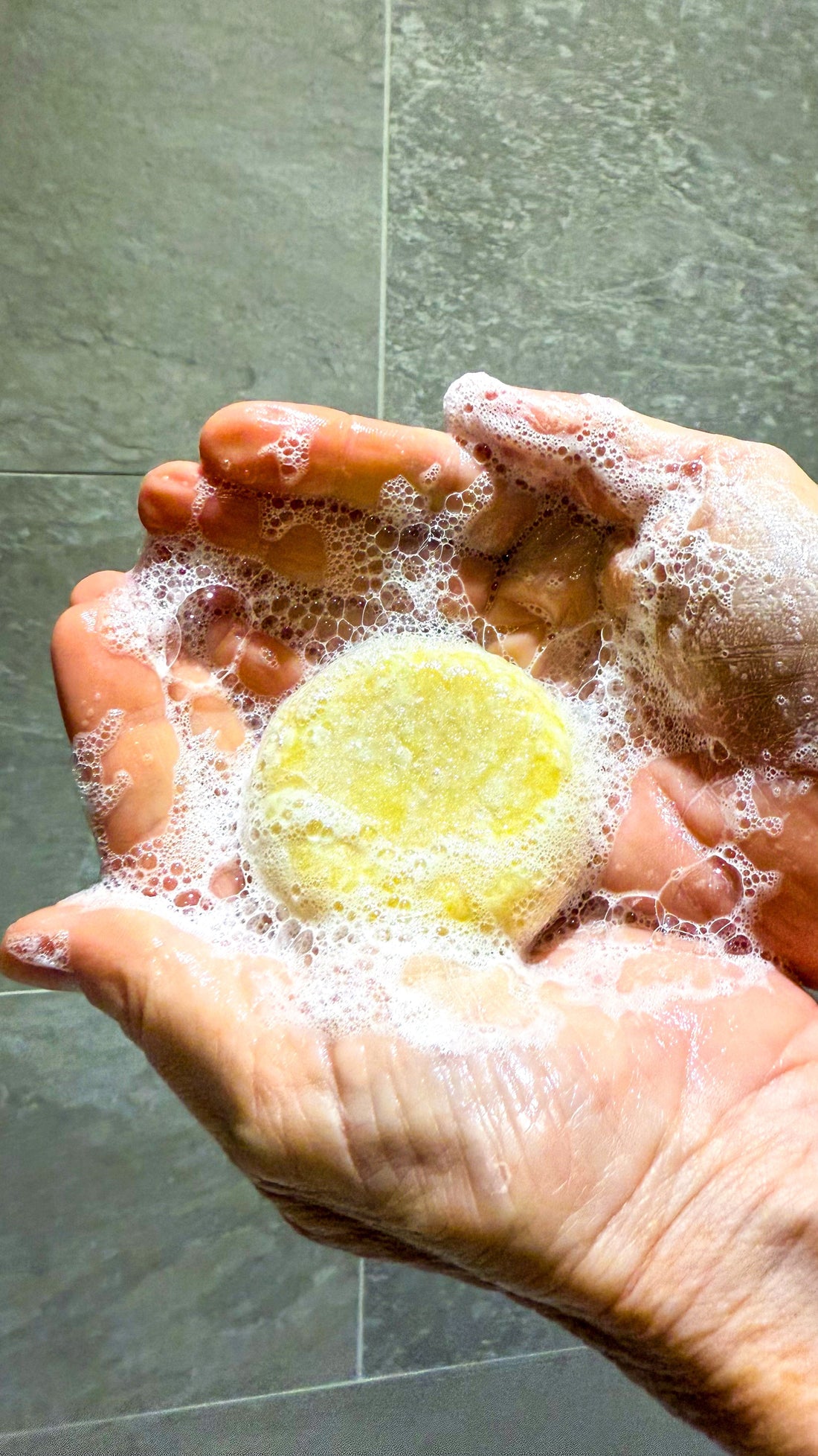 Shampoo bar bubbles